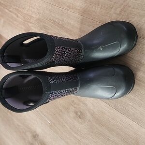girls bogs winter boots size 12